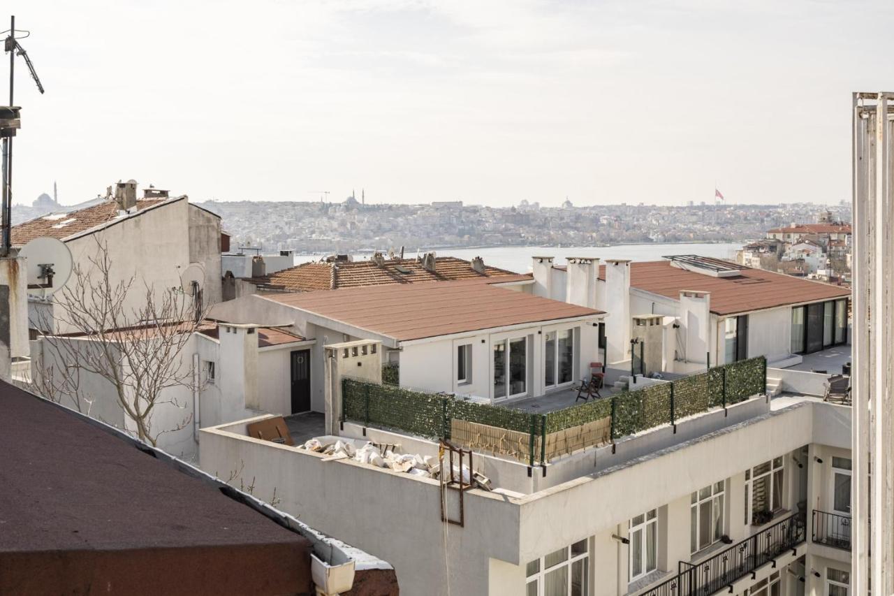 Central Flat Close To Taksim Square In Beyoglu Istanbul Exterior photo